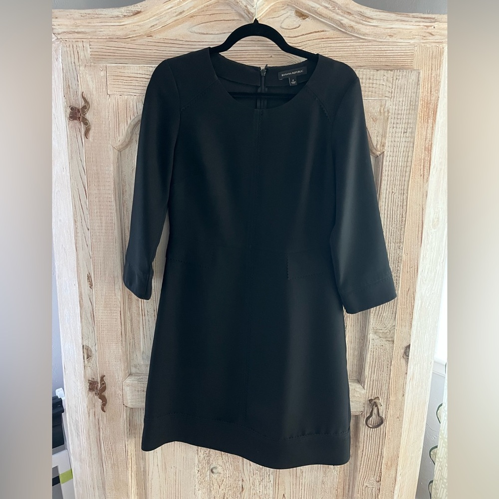 Banana Republic Classic Black Dress Size 2